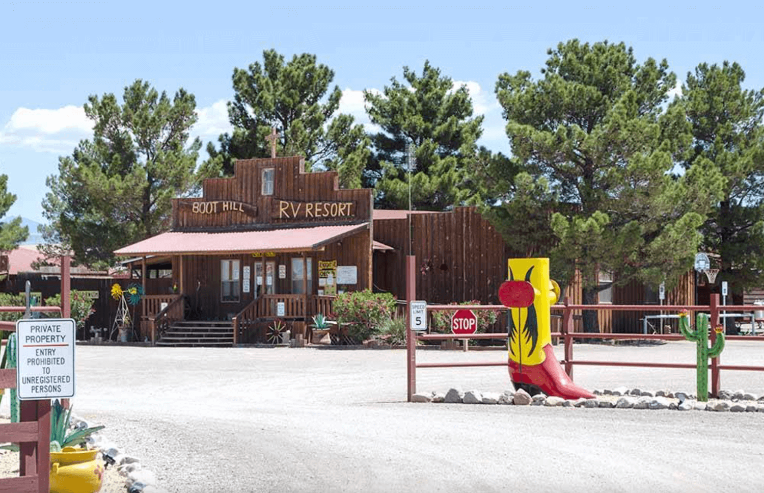 staying-outside-guide-to-rving-white-sands-national-park-12-2022 